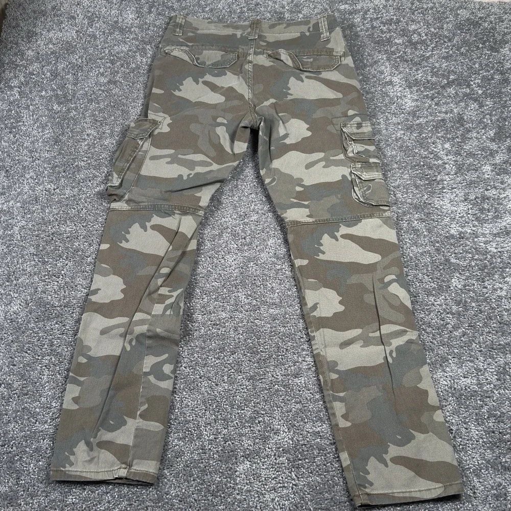 Wrangler Men's Camo Cargo Pants GreenRegular Taper Leg Size 30x30 **READ**